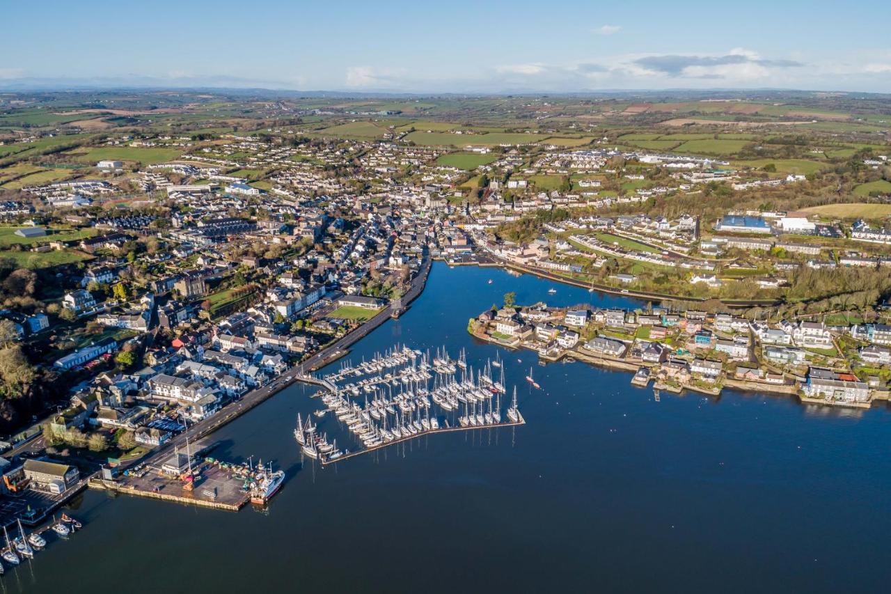 River Views,Kinsale, Hosted By Exquisite Holiday Homes, Sleeps 26 Cork Exterior photo